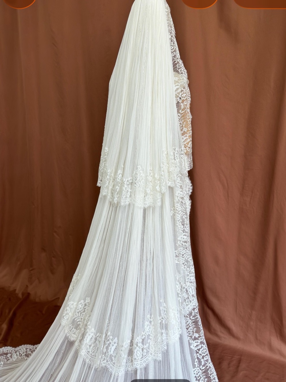 110CM Lace-Edged Bridal Veil in Ivory -